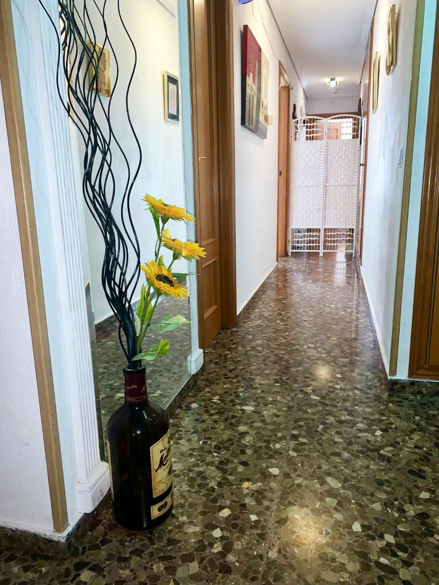 Apartamento Compartido Con Vista Al Puerto Valencia Leilighet Eksteriør bilde